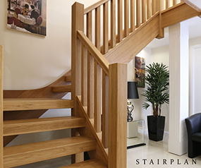 Townsend Oak Chunky staircase premium oak