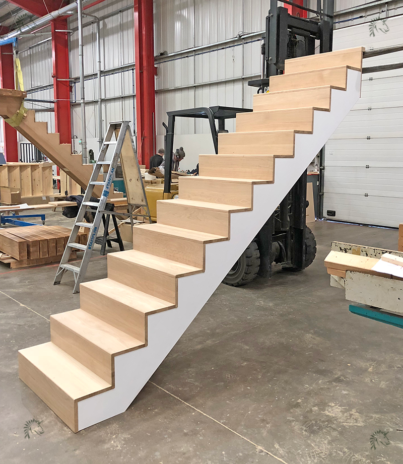 denver oak staircase with simple square tread and riser construction