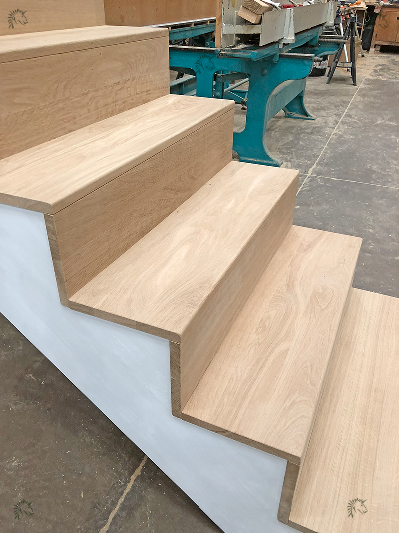 oak staircase square tread construction detail