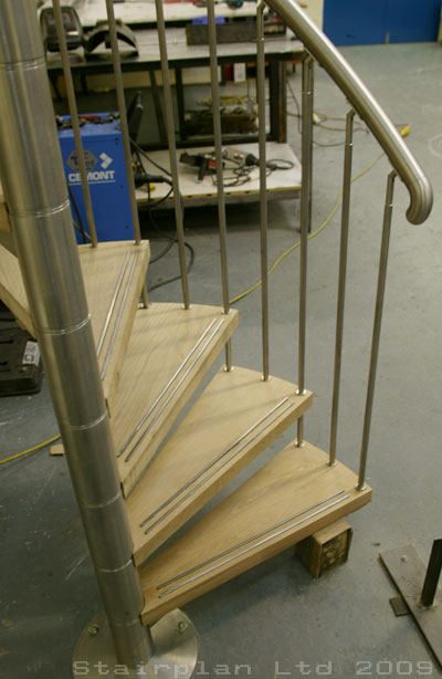 Spiral staircases made to measure