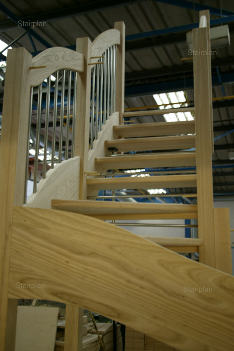 Ash Staircase with the European style handrail