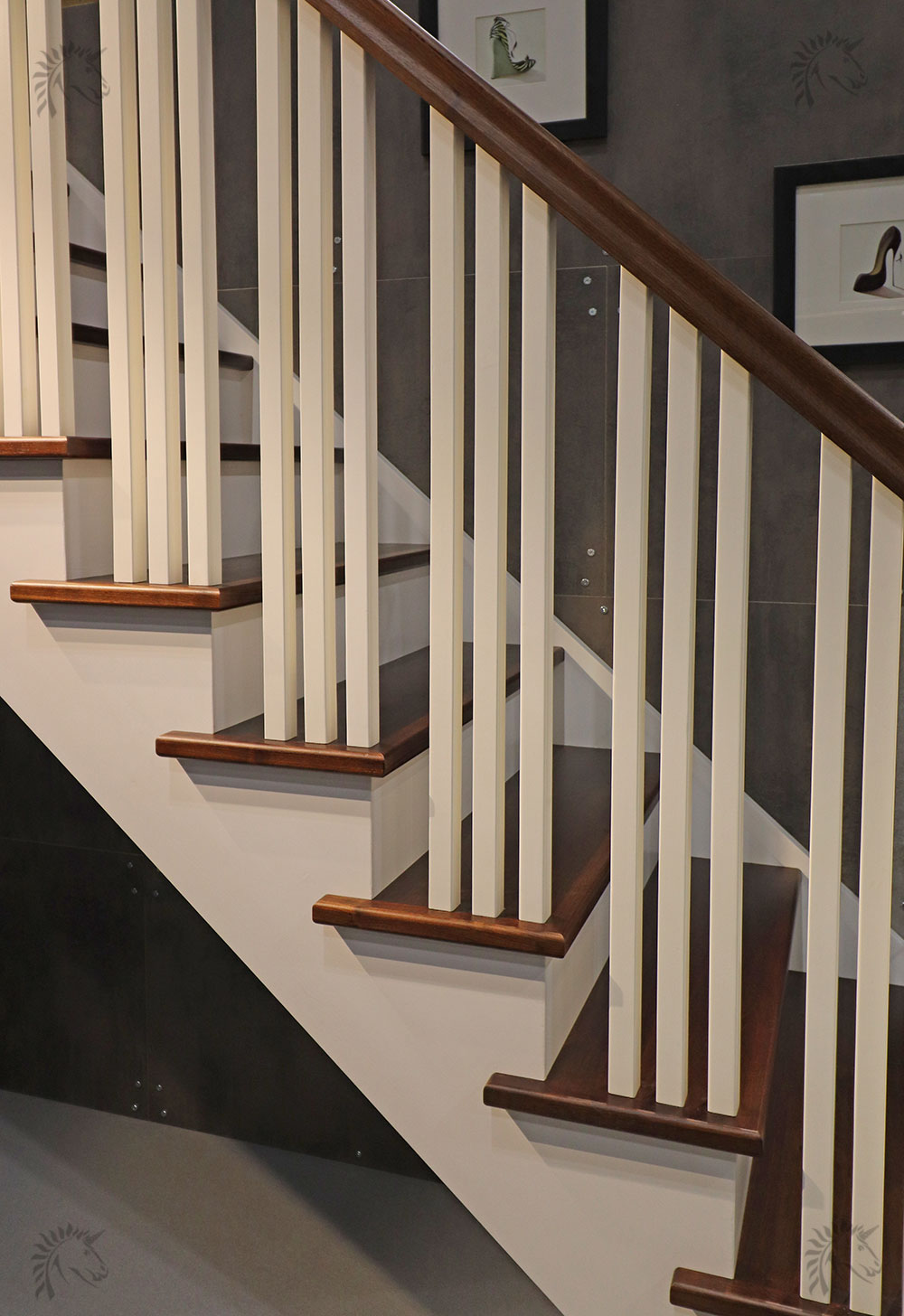 cut string design 3 balusters per tread step