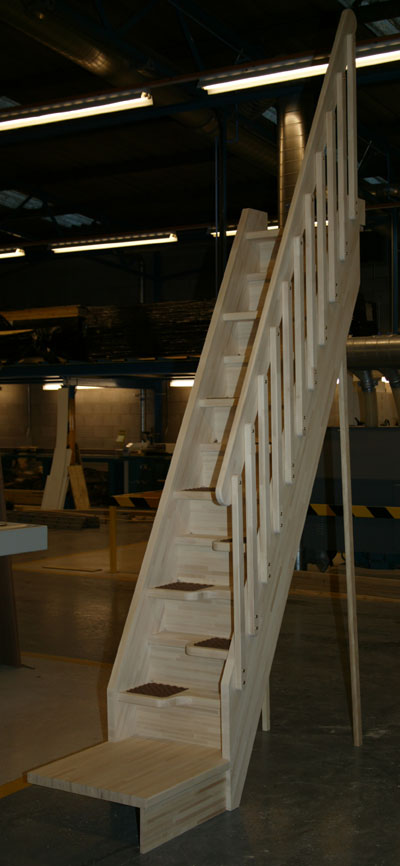 Beech 40 Spacesaver with a bottom quarter landing and our old style handrail