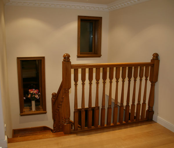 Landing balustrade