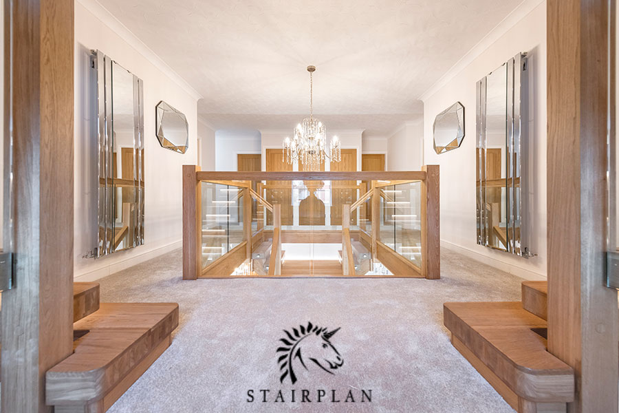 Oak and Glass Landing Balustrades