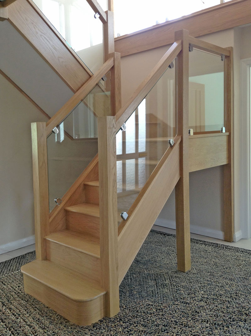 Houston Oak Dogleg staircase with Glass
