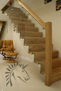 z-vision oak and glass staircase modern design