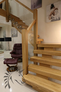 X-Vision oak and glass staircase