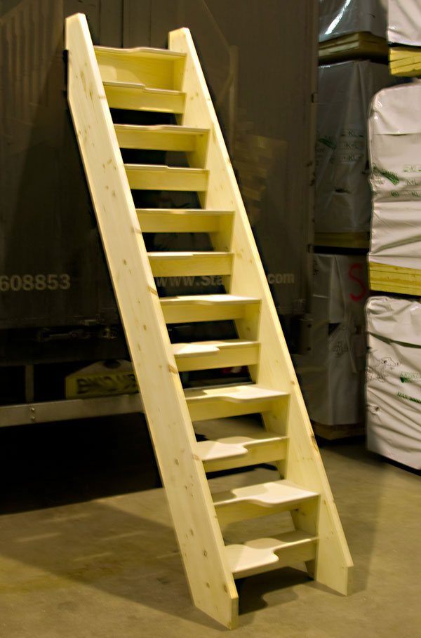 Open riser loft staircase